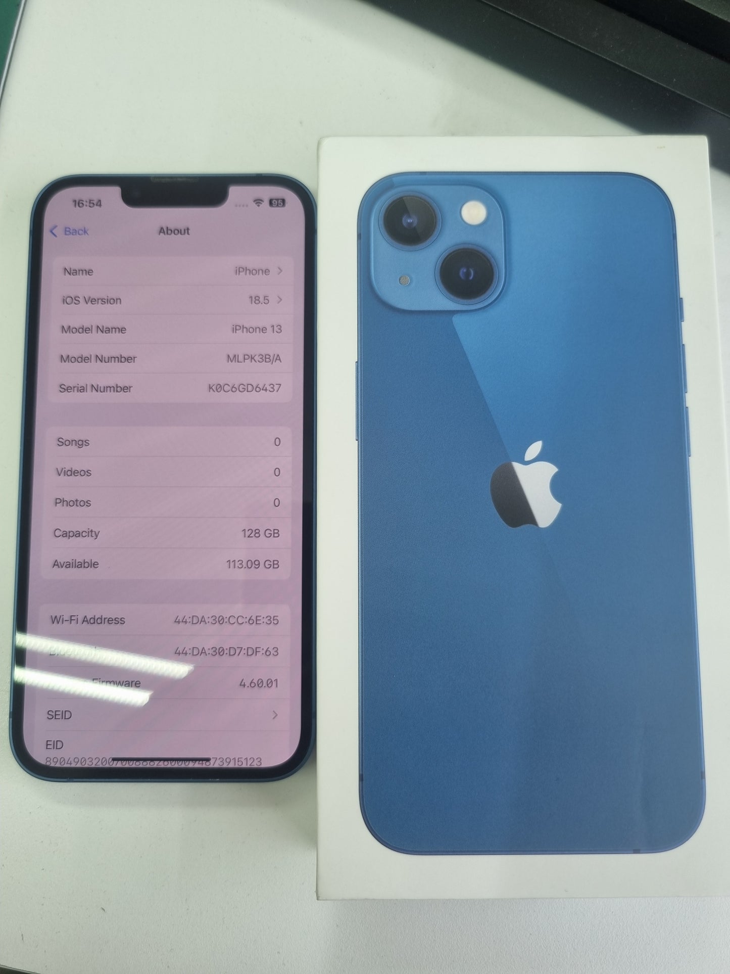 Iphone 13 128 GB unlocked Grade AAA