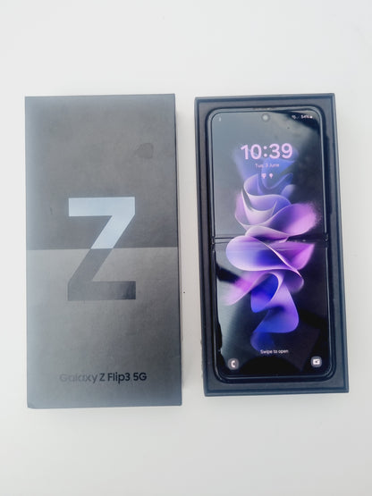 Samsung Zflip 3 5G with box (used)