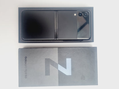 Samsung Zflip 3 5G with box (used)